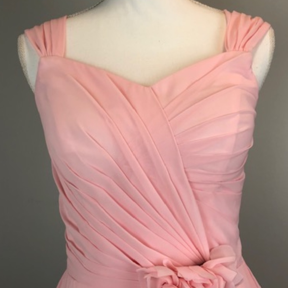 💥Host Pick💥Bridesmaid Dress With Cascading Ruffles .Sz 6 - Picture 4 of 15